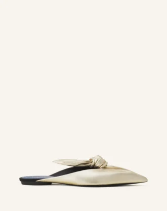 Mule Midnight Step Bow din piele metalizată Mule Midnight Step Bow din piele metalizată