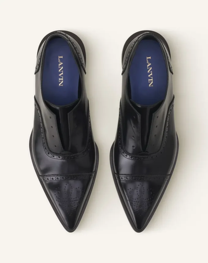 Pantofi brogue Oxford din piele lucioasă Pantofi brogue Oxford din piele lucioasă