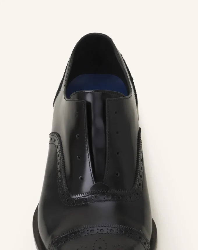 Pantofi brogue Oxford din piele lucioasă Pantofi brogue Oxford din piele lucioasă