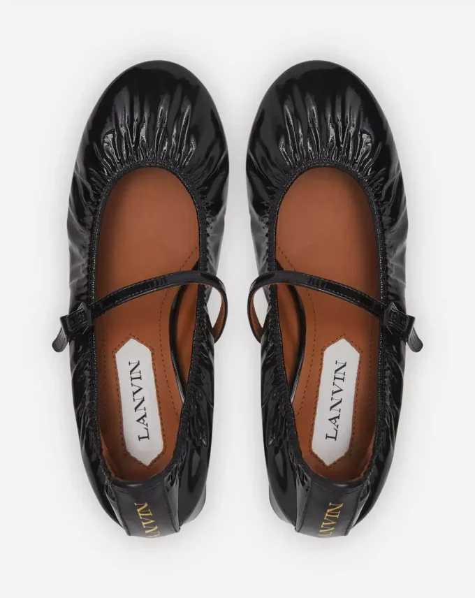 Pantofi cu toc Mary Jane din piele lucioasă Pantofi cu toc Mary Jane din piele lucioasă
