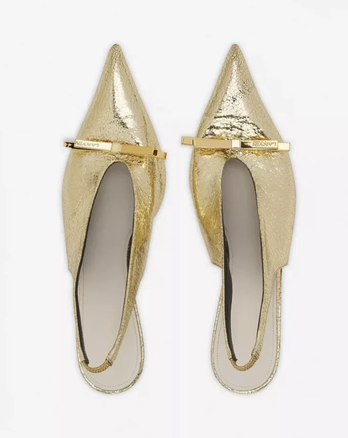 Pantofi cu toc înalt și baretă în spate Lanvin Bow din piele metalizată crăpată Pantofi cu toc înalt și baretă în spate Lanvin Bow din piele metalizată crăpată