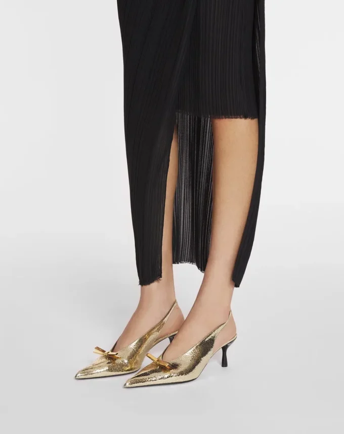 Pantofi cu toc înalt și baretă în spate Lanvin Bow din piele metalizată crăpată Pantofi cu toc înalt și baretă în spate Lanvin Bow din piele metalizată crăpată