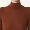 Pulover cu guler înalt din lână merino și mătase Pulover cu guler înalt din lână merino și mătase
