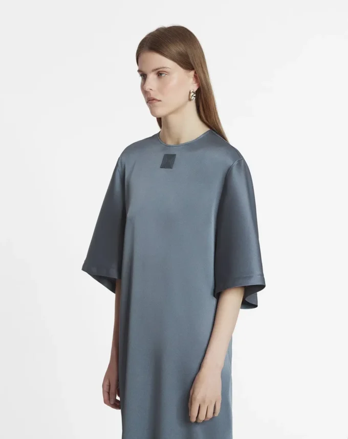 Rochie din satin tip tricou Rochie din satin tip tricou